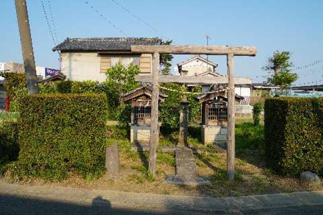 埼玉県鴻巣市鎌塚4丁目9 三峯社・道祖神の写真1