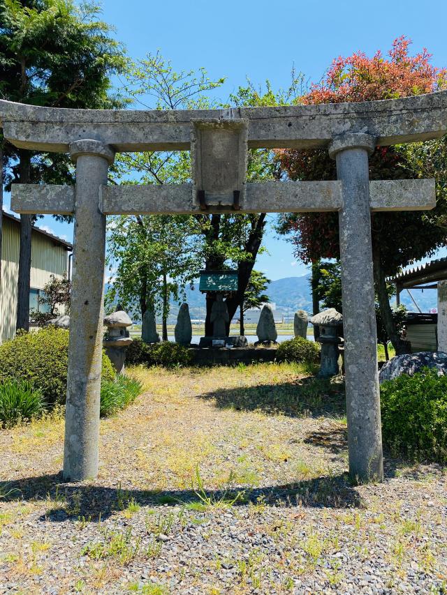 長野県松本市笹賀中二子 御嶽神社の写真1