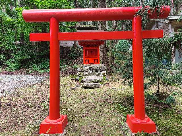 福井県勝山市平泉寺町平泉寺56河上 稲荷社(平泉寺白山神社境内社)の写真2