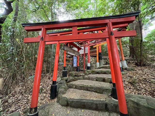兵庫県宝塚市川面６丁目２１−４８ 千吉稲荷神社（猫神社）の写真4