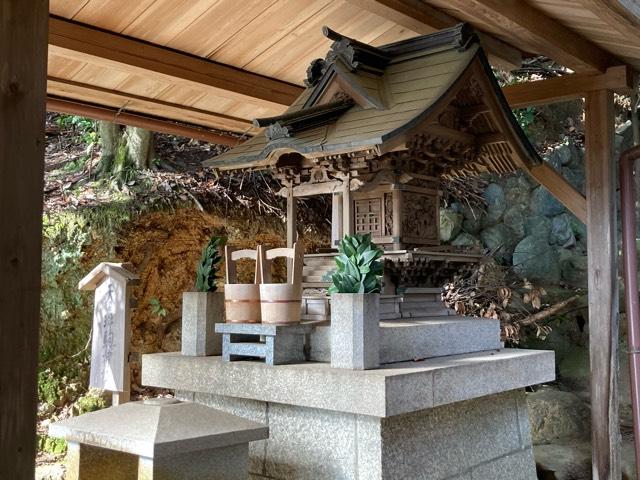 京都府京都市北区上賀茂本山 天之斑駒神社(二葉姫稲荷神社境内社)の写真2