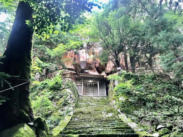鳥取県西伯郡伯耆町上細見２６７ 赤岩神社の写真1