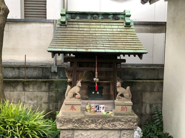 東京都港区北青山1-4-11 稲荷神社の写真1