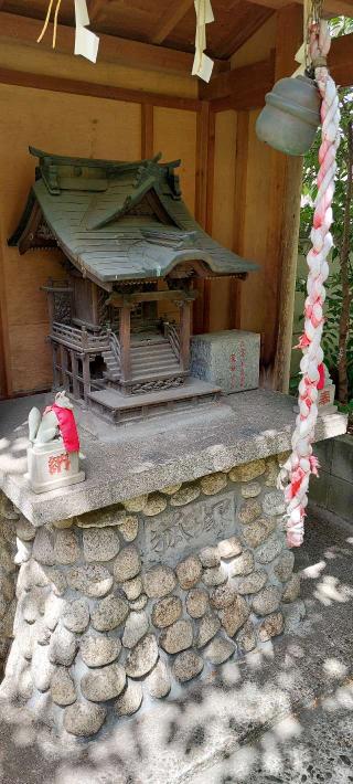 白狐社(於岩稲荷田宮神社境内社)の参拝記録(まーぼーさん)