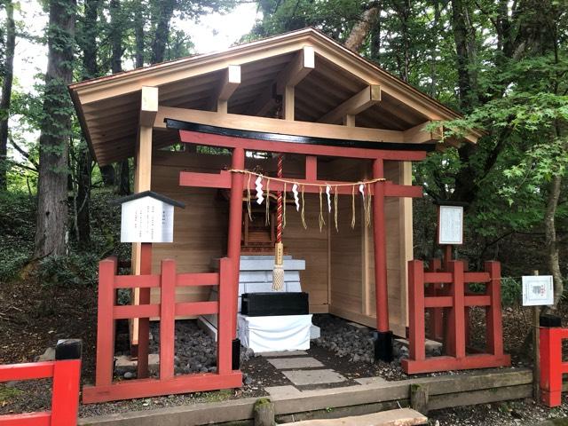栃木県日光市中宮祠2479-2 華厳神社の写真3