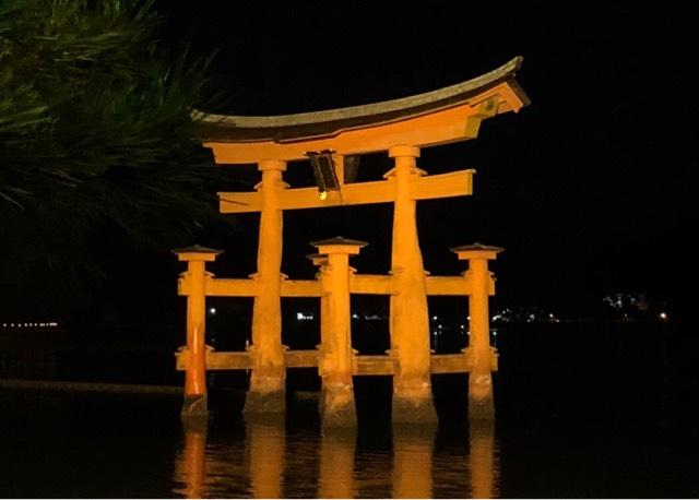 広島県廿日市市宮島町 大鳥居（厳島神社）の写真2