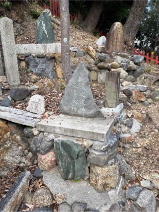 船岡稲荷大神(建勲神社境内社)の参拝記録(⛩️🎠🐢まめ🐢🎠⛩️さん)