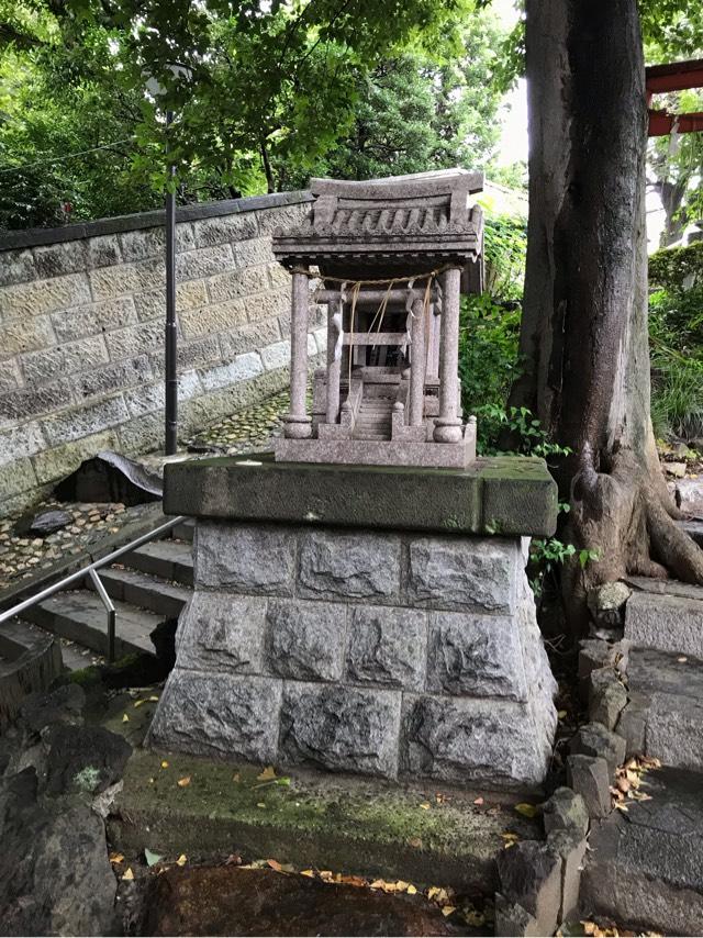 東京都北区田端２丁目７−２３ 田端富士三峯神社の写真1