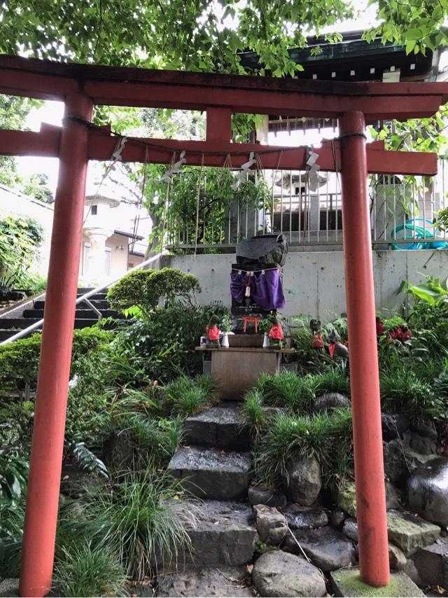 東京都北区田端2-7-23 向陵稲荷神社の写真1