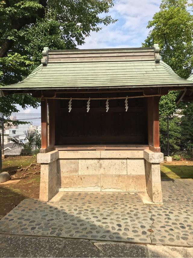 東京都北区赤羽北3-1-2 合祀神社(赤羽北諏方神社境内)の写真1