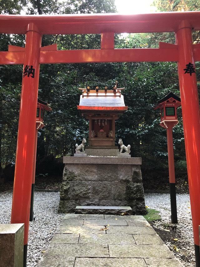 奈良県御所市鴨神1110 稲荷神社(高鴨神社)の写真1