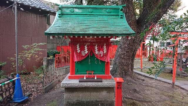 東京都墨田区向島２丁目５−１７ 稲荷社(三囲神社境内社)の写真1