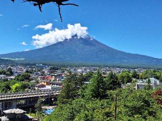 愛宕神社(新倉富士浅間神社境内社)の参拝記録(まーさんさん)