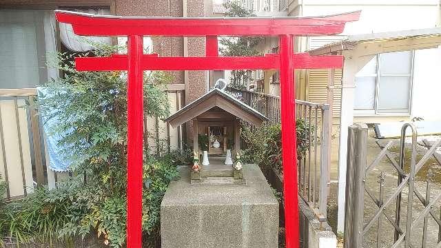 東京都世田谷区世田谷1-24 稲荷神社の写真1