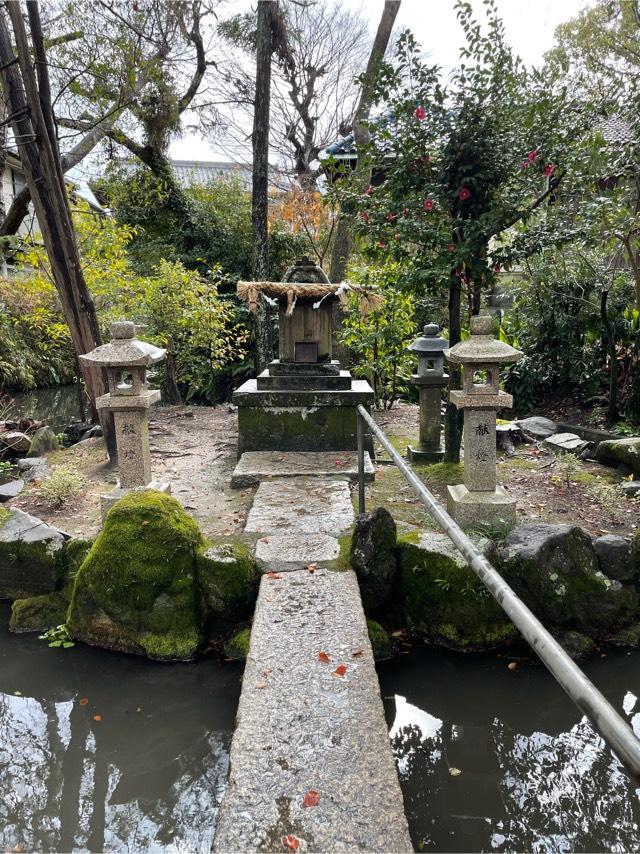 弁財天社(蟻通神社)の写真1