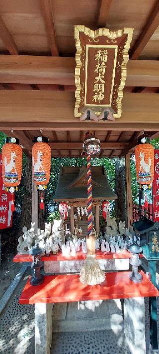 稲荷神社（新田神社）の参拝記録(まーぼーさん)