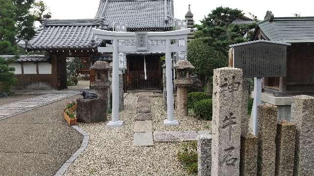 京都府久世郡久御山町佐山双置６４−１ 神牛石神社の写真1