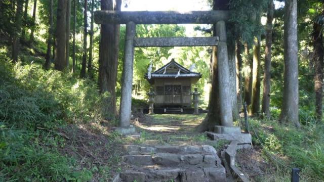 出流神社の写真1