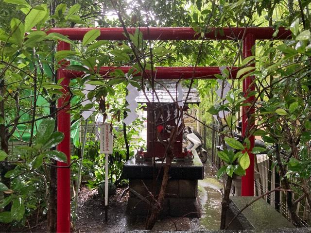 東京都西東京市田無町3-7-4 賀陽家屋敷稲荷神社(田無神社境内社)の写真1