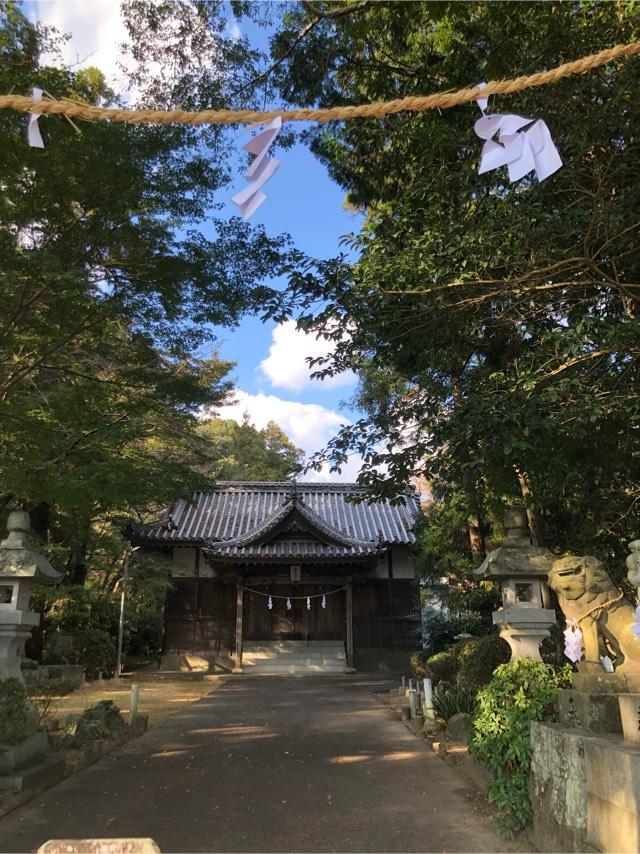 徳島県美馬市美馬町轟32 天都賀佐比古神社の写真1