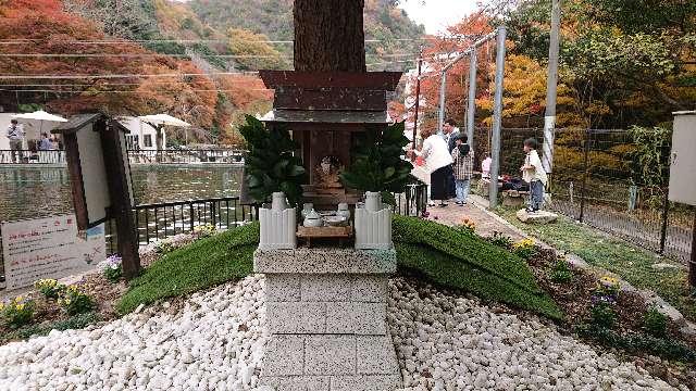 兵庫県神戸市北区有馬町 鱒ます恋こい神社の写真2