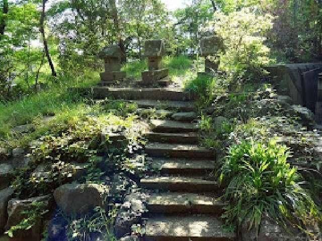 神奈川県厚木市林３丁目７−１  林神社境内 御嶽神社・稲荷神社・疱瘡神社 (境内摂社)の写真1