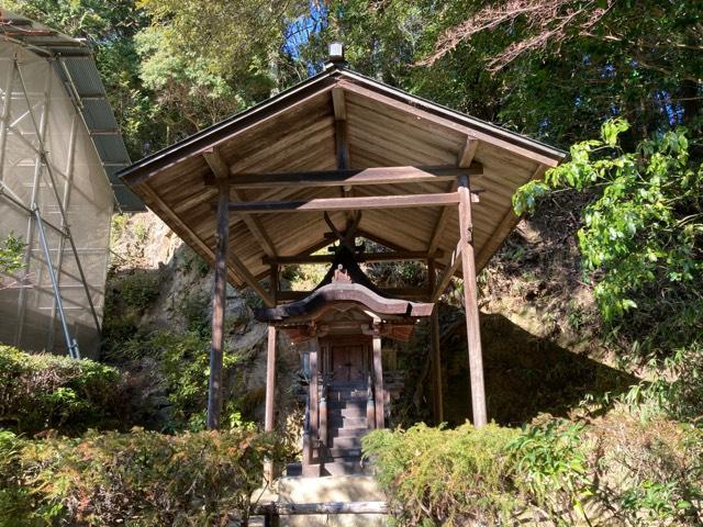 奈良県奈良市忍辱山町 宇賀神本殿の写真1