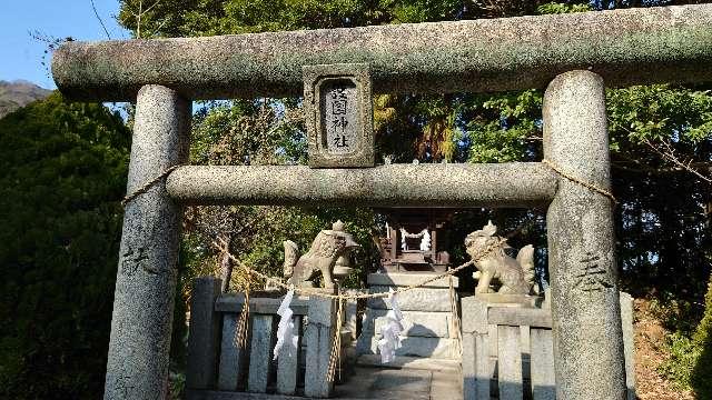 広島県呉市蒲刈町田戸752-1 護国神社(鳩崎八幡神社 境内社)の写真1