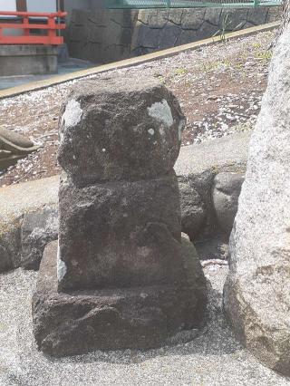 恩名上の道祖神(No44)　　三嶋神社境内の参拝記録(三毛猫さん)