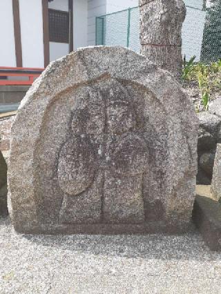 恩名上の道祖神(No44)　　三嶋神社境内の参拝記録(三毛猫さん)