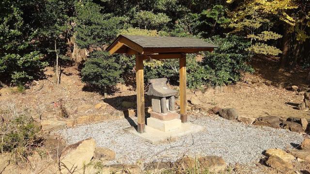 栃木県足利市五十部町1679 山神社の写真1