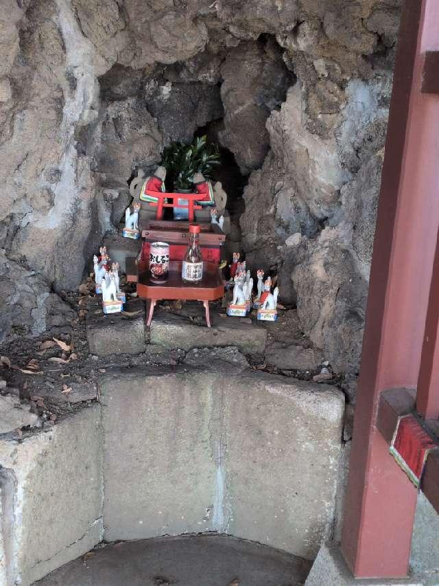 石祠・狐の穴（王子稲荷神社境内）の参拝記録2