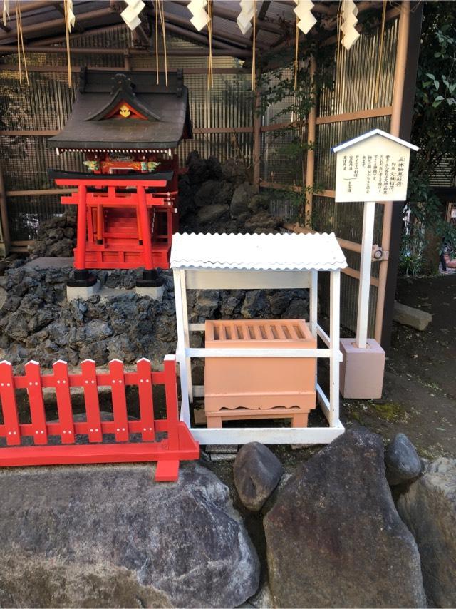 三神知恵稲荷（境内社）の参拝記録9