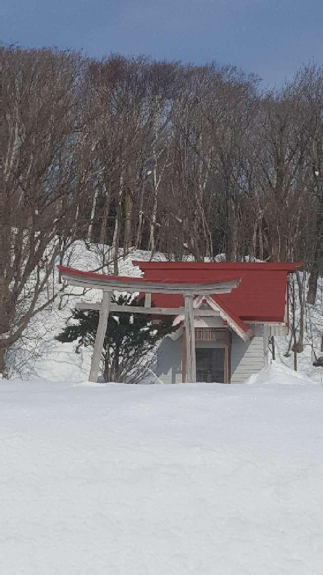 北海道苫前郡初山別村栄 栄神社の写真1