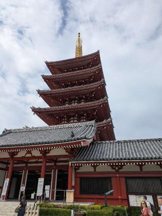 浅草寺 五重塔の参拝記録(はくすみさん)