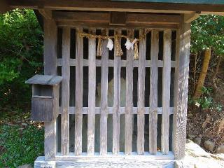 神紋石舎(日御碕神社 摂社)の参拝記録(yukiさん)