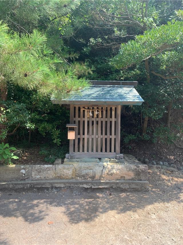 神紋石舎(日御碕神社 摂社)の参拝記録1