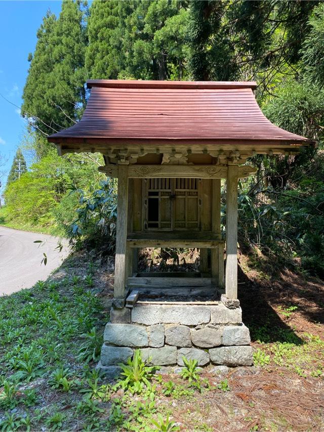 石川県白山市上野町 熊野神社の写真1