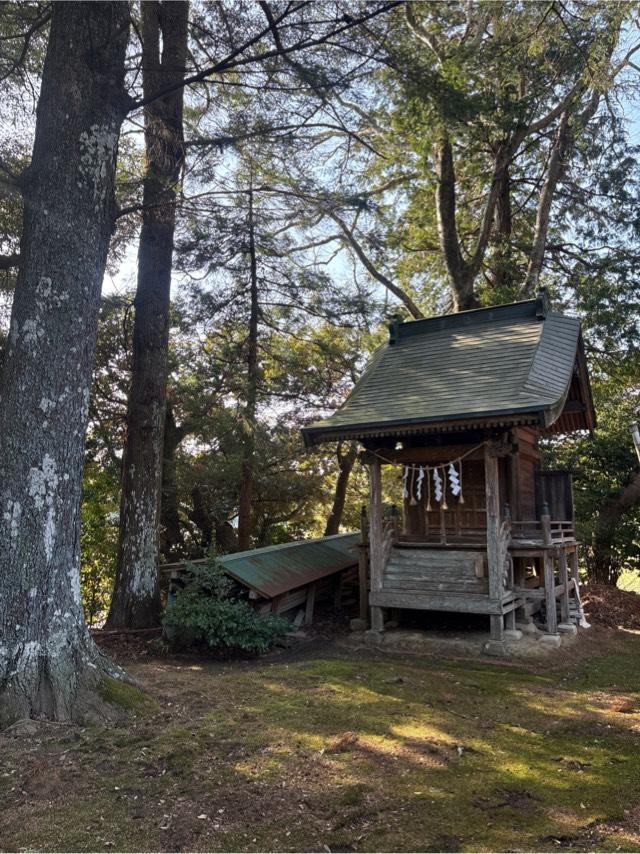 四方神社(作田稲荷神社境内社)の写真1