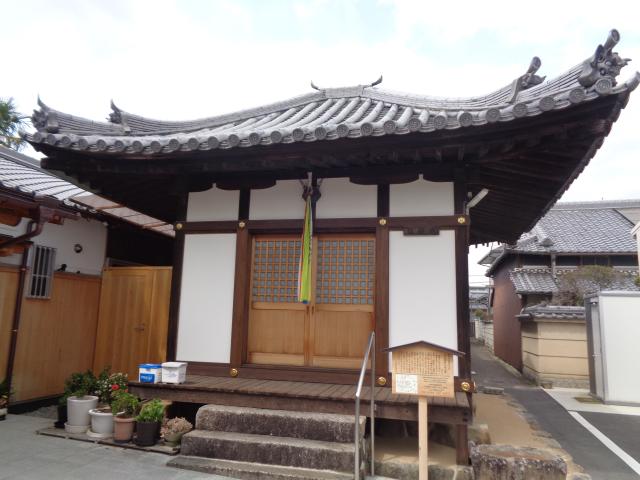 奈良県奈良市横井3-181 満願寺の写真1