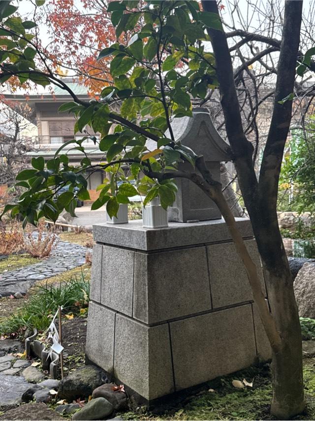 石祠の参拝記録1