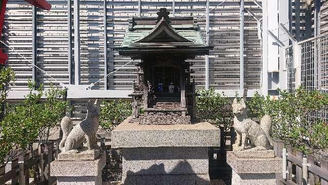 神奈川県川崎市川崎区日進町１−１８ 留富崙稲荷神社の写真2