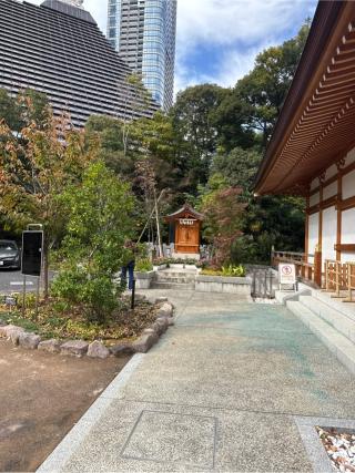 祖霊社(西久保八幡神社境内社)の参拝記録(⛩️🎠🐢まめ🐢🎠⛩️さん)