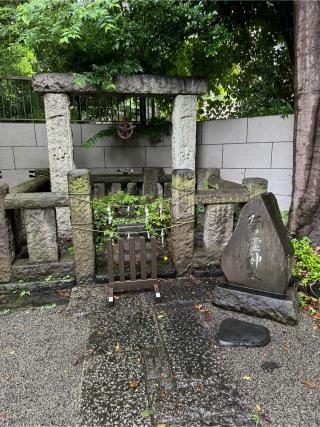 杜の霊神水（御嶽神社境内社）の参拝記録(こーちんさん)