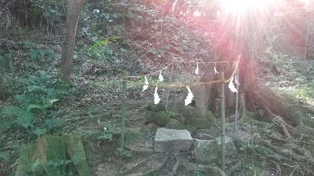 香川県三豊市高瀬町羽方２６７７−２ 産霊社（大水上神社境内社）の写真1