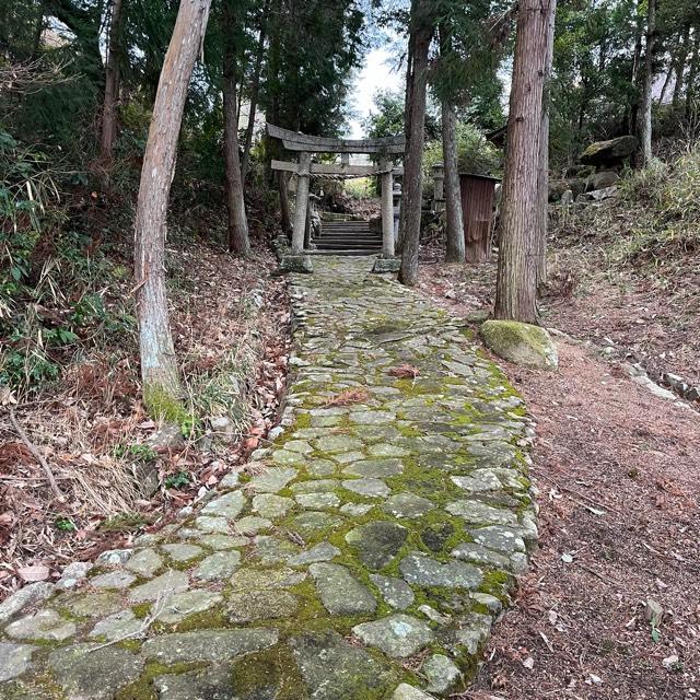 広島県尾道市美ノ郷町三成２７３８ 小山神社(浦島神社奥の院)の写真1