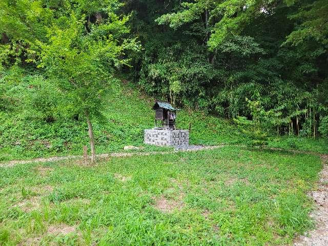 長野県上田市武石小沢根 松平神社（子檀嶺神社境内社）の写真3