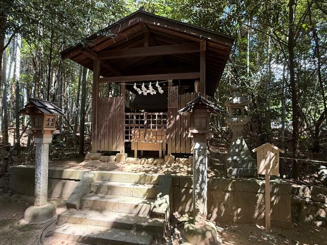 奈良県高市郡明日香村飛鳥725 奥の社(飛鳥坐神社)の写真3