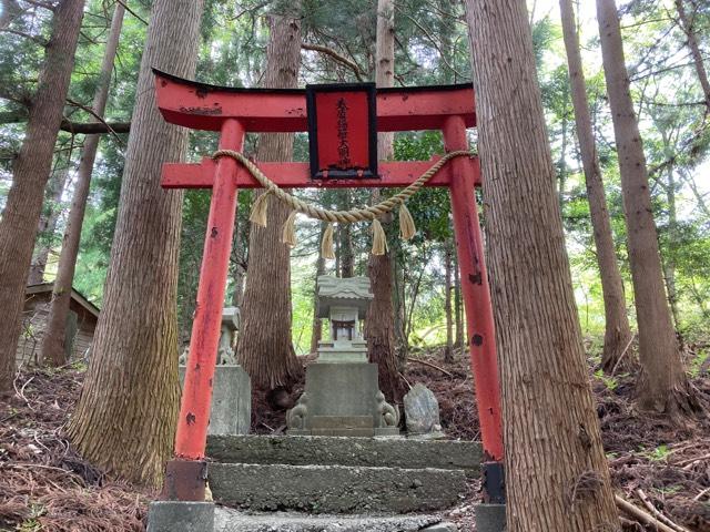 春原稲荷神社(八雲神社境内社)の写真1