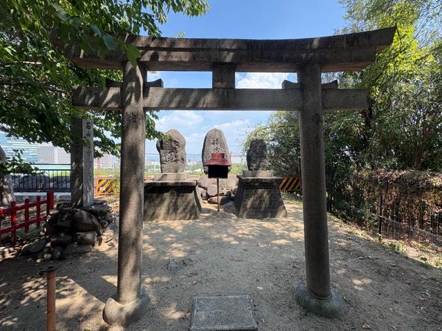 大阪府大阪市中央区大阪城1-1 石山若宮大明神の写真4